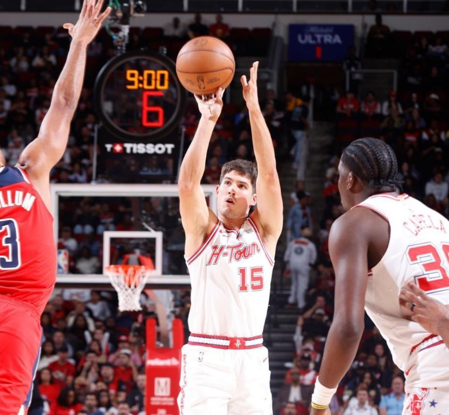 世界杯手机直播-火箭胜灰熊，乌度卡再次变阵！首发4前锋+单中锋，奥科吉降为替补