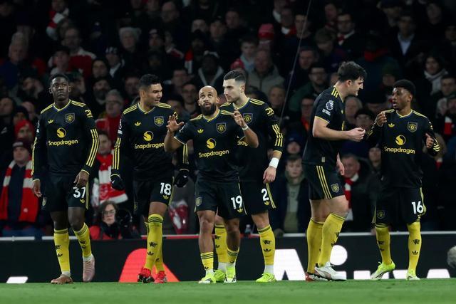 世界杯app下载-太阳报：曼联计划在世界杯期间去赫尔辛基和哥德堡踢友谊赛